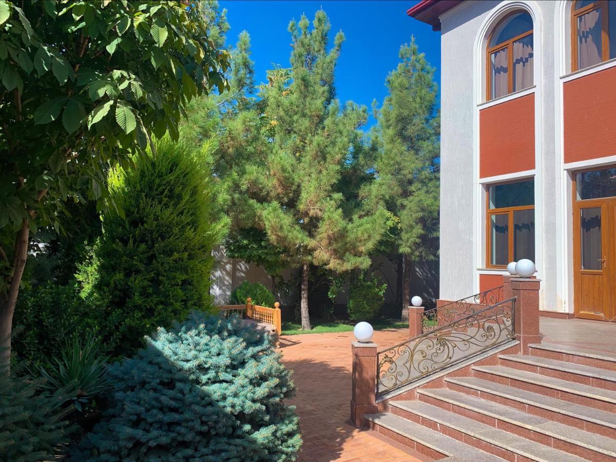 Reikartz Majestic Samarkand Hotel Exterior photo